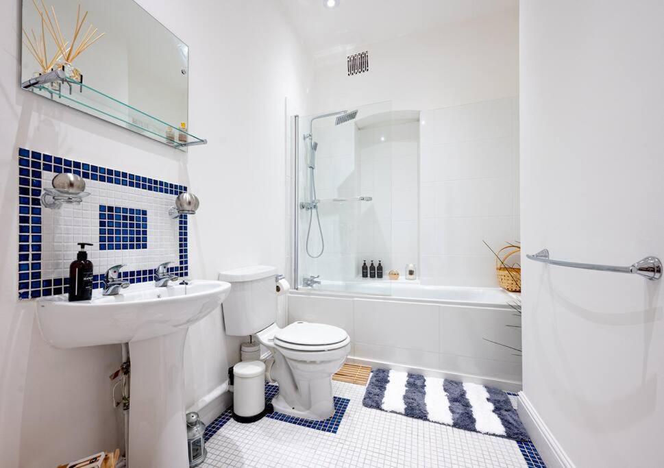 Cosy Flat In Central Ldn Payment To The Host Apartment London Exterior photo